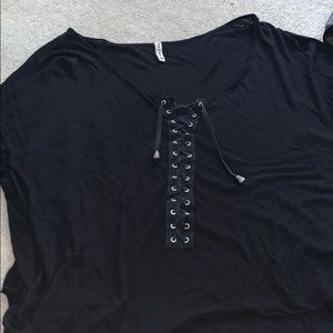 LF Emma & Sam 3/4 sleeve lace up top
